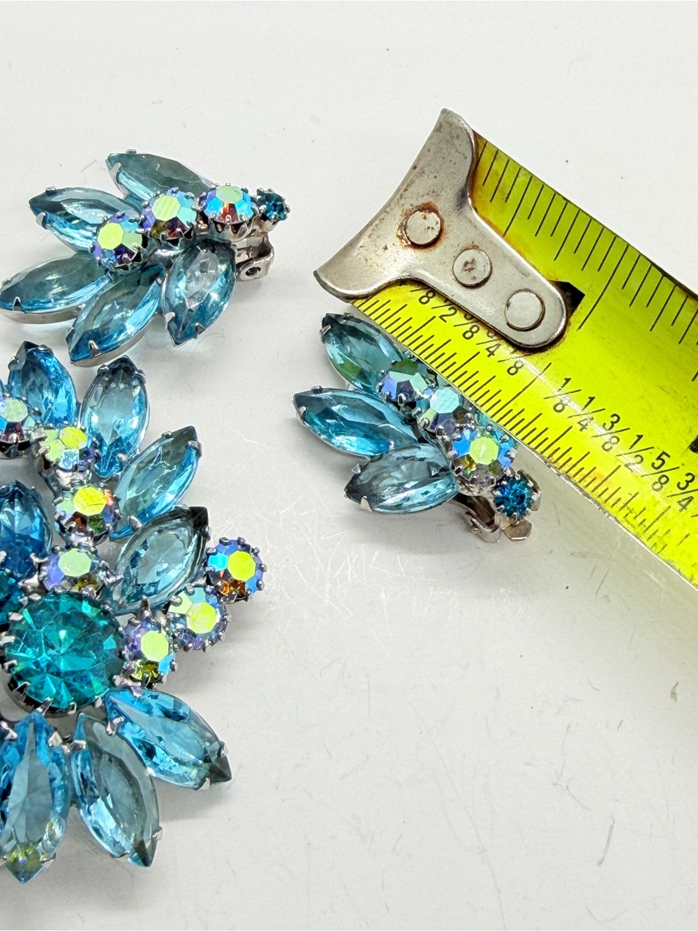 Vintage Large Weiss Brooch & Clip On Earring, AB & Blue Rhinestones Floral Pin - Picture 10 of 10